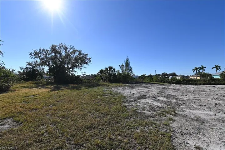 1630 Ne 37th St, Cape Coral Fl 33909