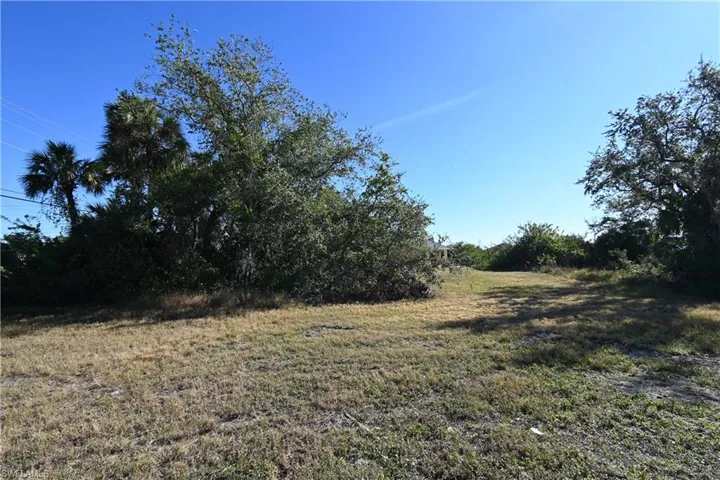 1630 Ne 37th St, Cape Coral Fl 33909