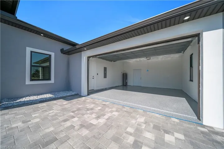 1125 Ne 14th Ter, Cape Coral, Florida 33909