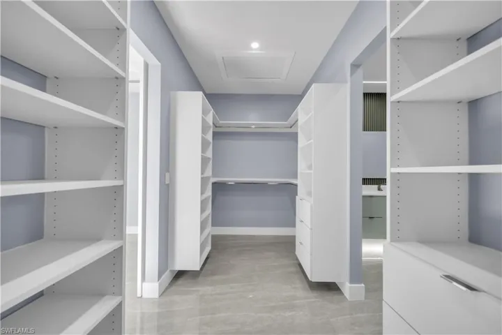 1125 Ne 14th Ter, Cape Coral, Florida 33909