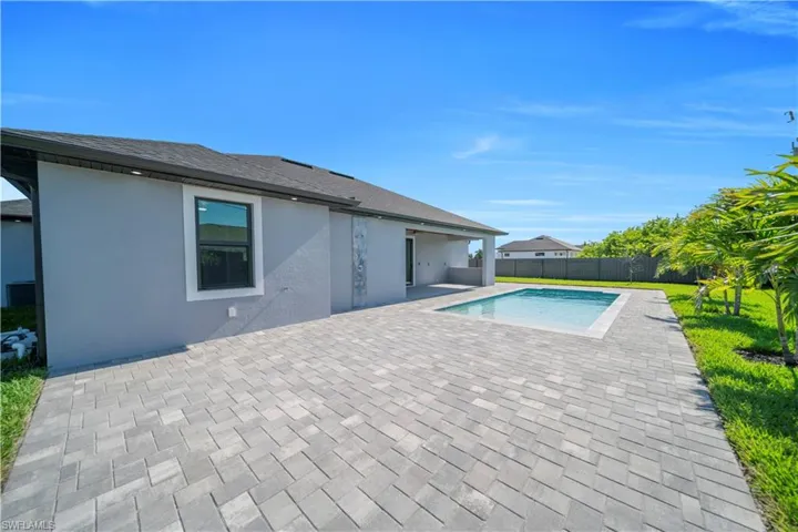 1125 Ne 14th Ter, Cape Coral, Florida 33909