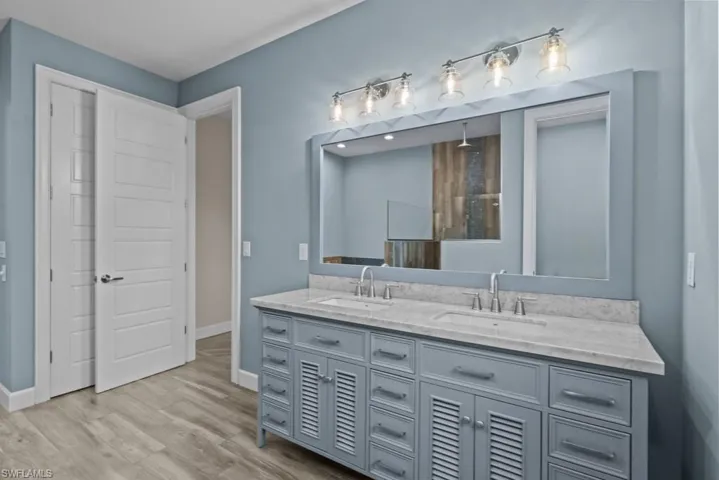 2644 Fairmont Cove Ct, Cape Coral, Florida 33991