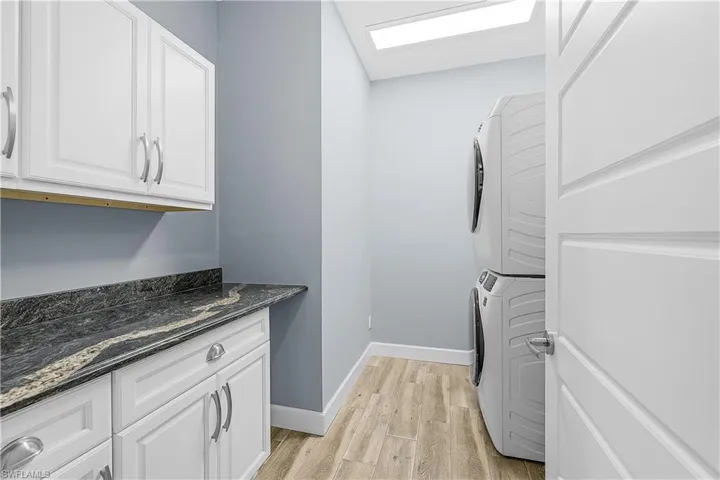 2644 Fairmont Cove Ct, Cape Coral, Florida 33991