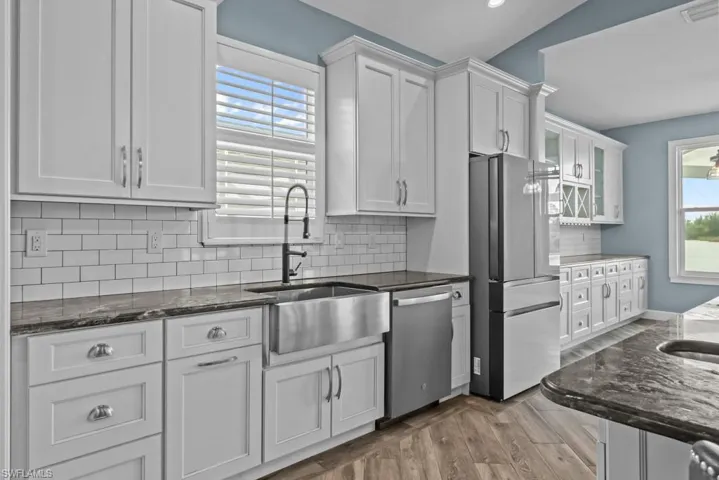 2644 Fairmont Cove Ct, Cape Coral, Florida 33991