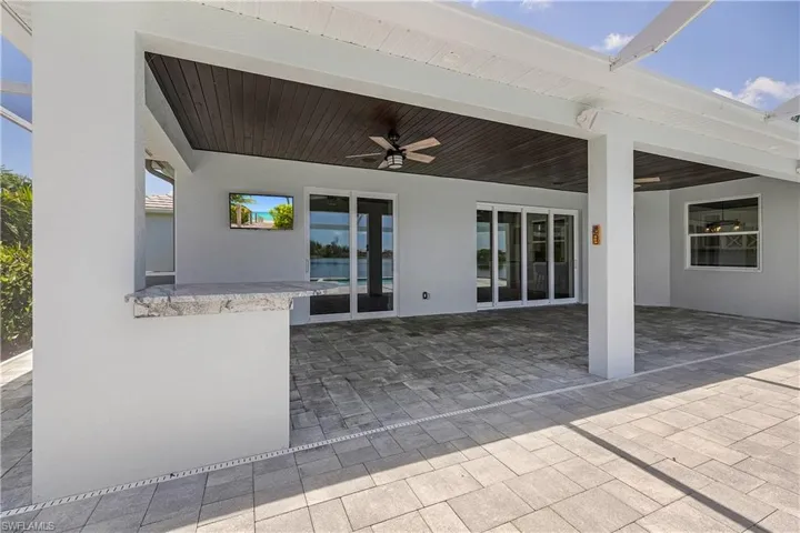 2644 Fairmont Cove Ct, Cape Coral, Florida 33991