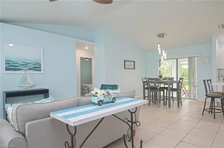 1703 Ne 6th St, Cape Coral Fl 33909