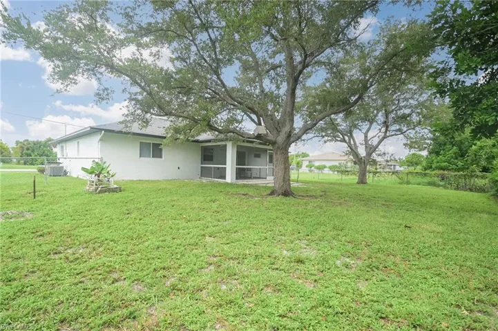 1703 Ne 6th St, Cape Coral Fl 33909