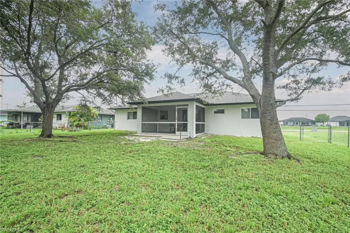 1703 Ne 6th St, Cape Coral Fl 33909