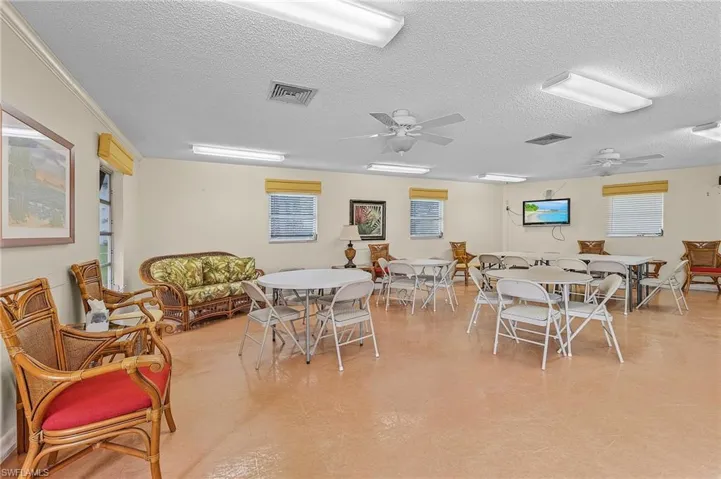 315 Saint Andrews Blvd # D23, Naples Fl 34113