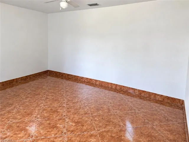 291 22nd St Ne, Naples, Florida 34120