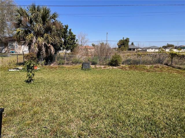 235 NW 5th ST, CAPE CORAL FL 33993