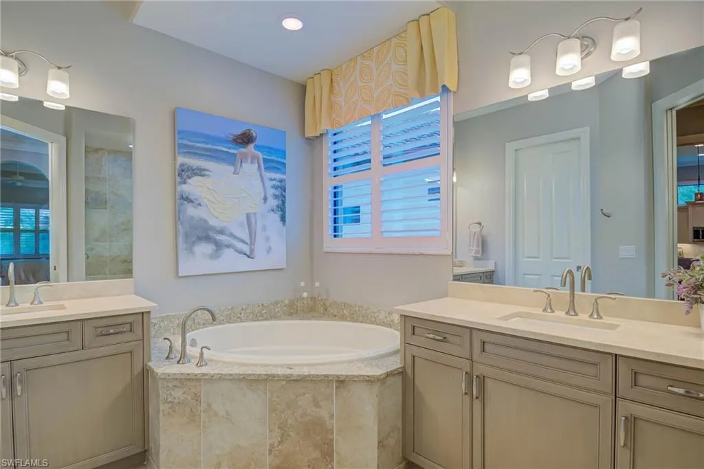 11330 Hidalgo CT, Fort Myers, FL 33912,225060755