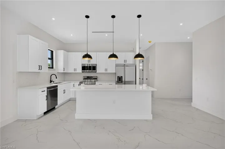 503 Palora Ave, Lehigh Acres, Florida 33974