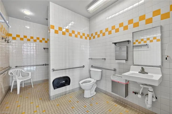 3rd E ST, Palmetto, FL 34221