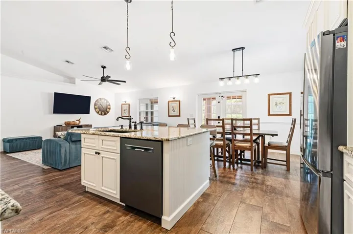 36 5th St, Bonita Springs, Florida 34134