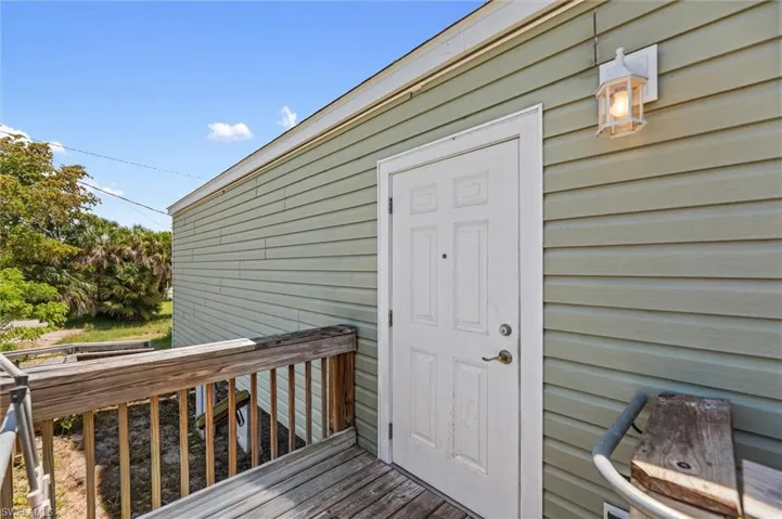 2960 Lunar St, Naples, Florida 34112