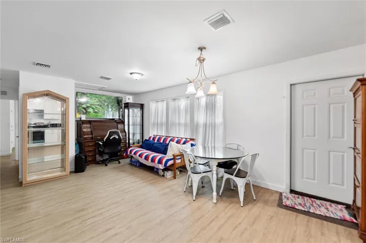 2960 Lunar St, Naples, Florida 34112