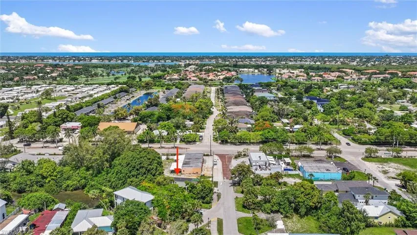 2960 Lunar St, Naples, Florida 34112