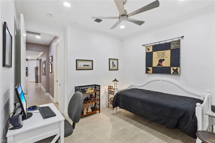Guest bedroom