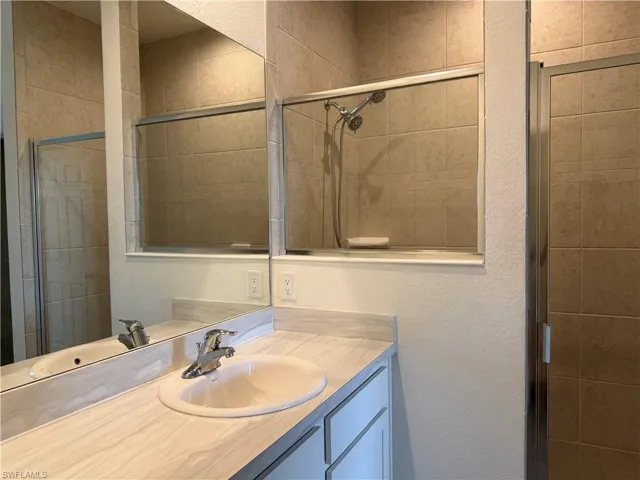 Walk-in-shower