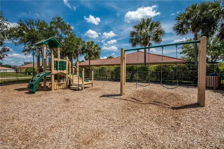 18303 Gibraltar Ln, Lehigh Acres, Florida 33936