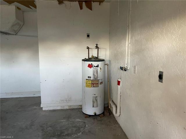 2143 NE 28th ST, CAPE CORAL FL 33909