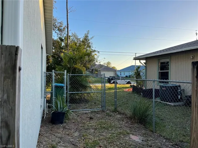 2143 NE 28th ST, CAPE CORAL FL 33909