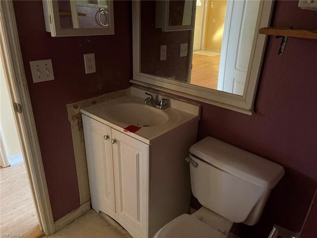 2143 NE 28th ST, CAPE CORAL FL 33909
