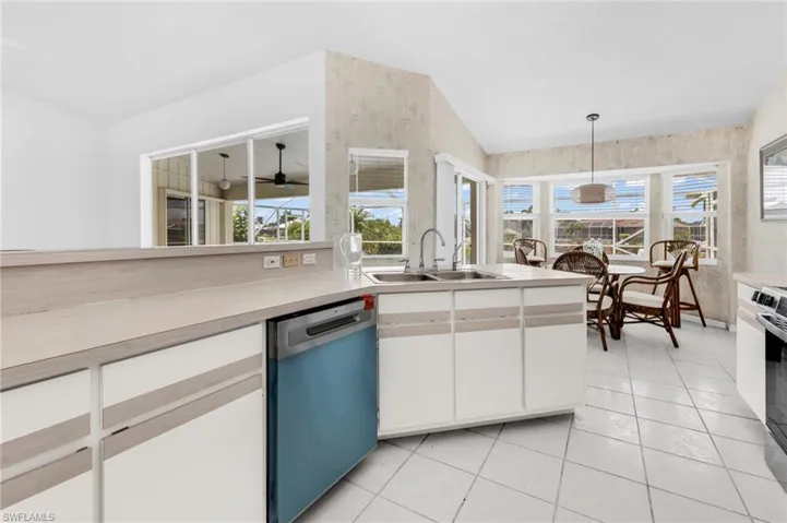 1352 Pine Siskin Dr, Punta Gorda, Florida 33950