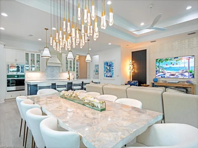 8870 Calypso Ct, Naples, Florida 34112