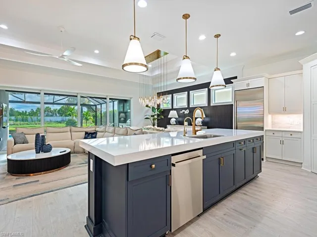 8870 Calypso Ct, Naples, Florida 34112