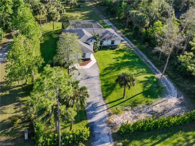 390  35th NE AVE, Naples, FL 34120