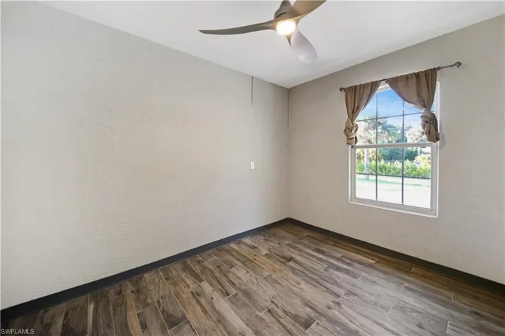 390  35th NE AVE, Naples, FL 34120