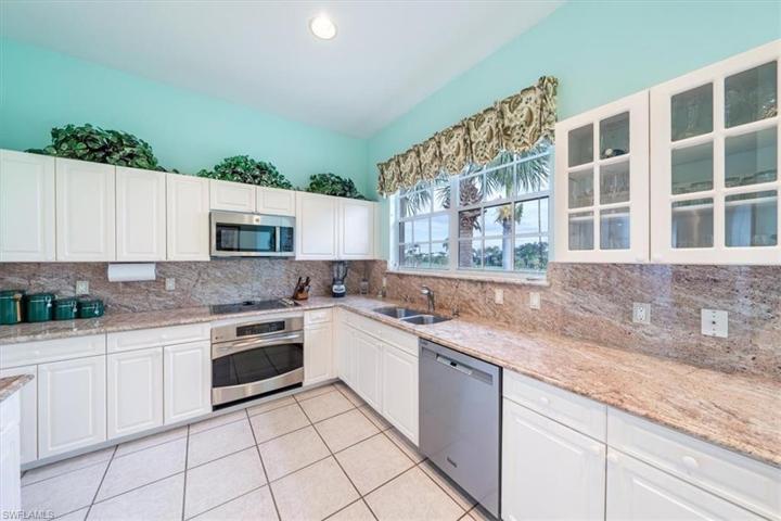 26951 Wyndhurst CT # 201, BONITA SPRINGS FL 34134