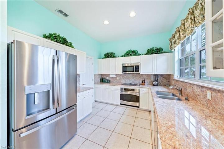 26951 Wyndhurst CT # 201, BONITA SPRINGS FL 34134