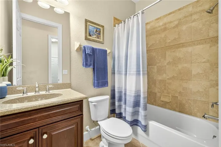 11107 Laughton Cir, Fort Myers, Florida 33913