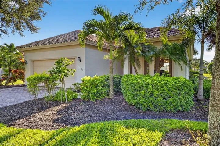 11107 Laughton Cir, Fort Myers, Florida 33913