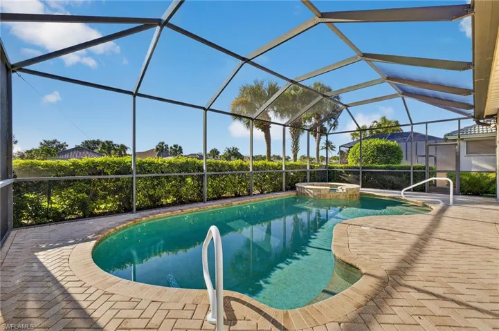 11107 Laughton Cir, Fort Myers, Florida 33913