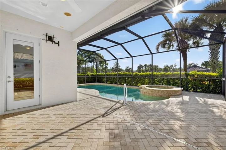11107 Laughton Cir, Fort Myers, Florida 33913