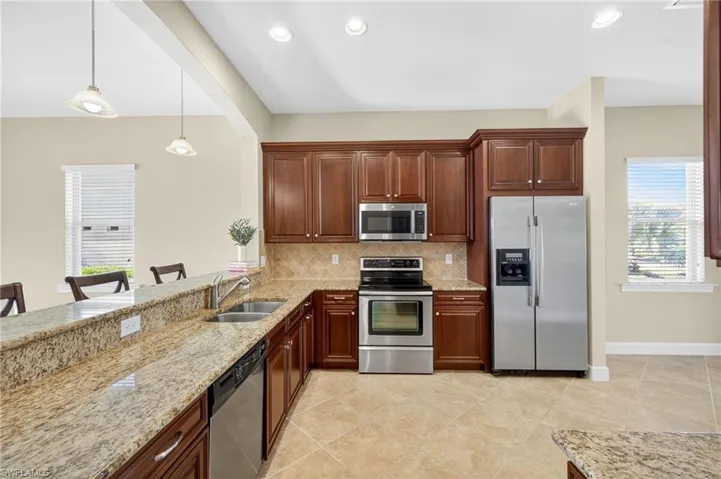 11107 Laughton Cir, Fort Myers, Florida 33913