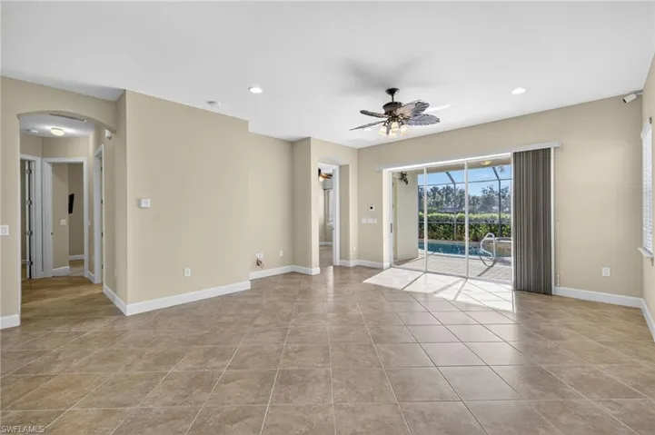 11107 Laughton Cir, Fort Myers, Florida 33913