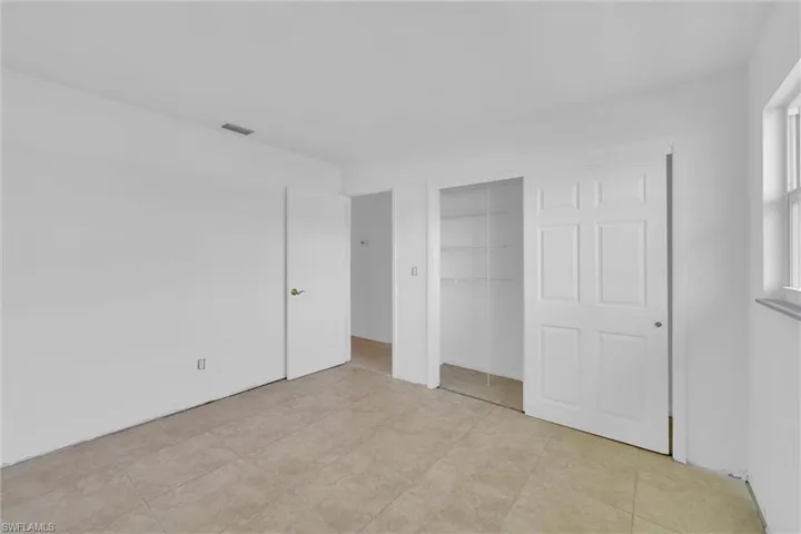 4001 SE 10th  AVE, Cape Coral, FL 33904
