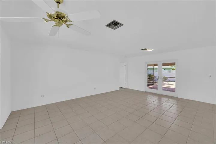 4001 SE 10th  AVE, Cape Coral, FL 33904