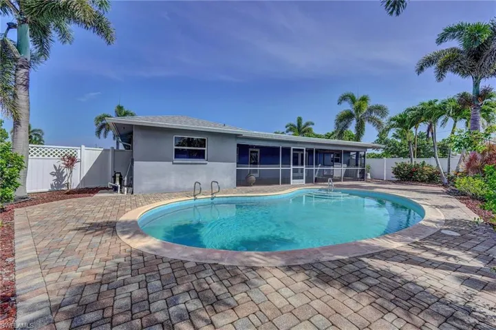 4001 SE 10th  AVE, Cape Coral, FL 33904