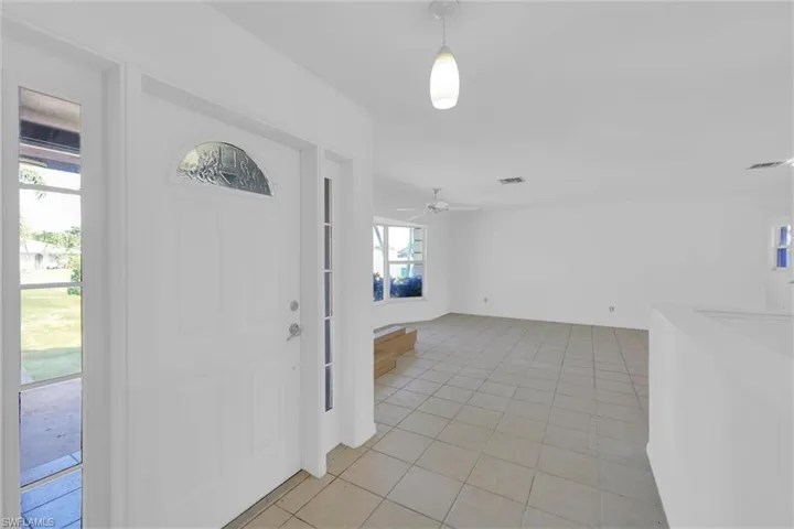 4001 SE 10th  AVE, Cape Coral, FL 33904