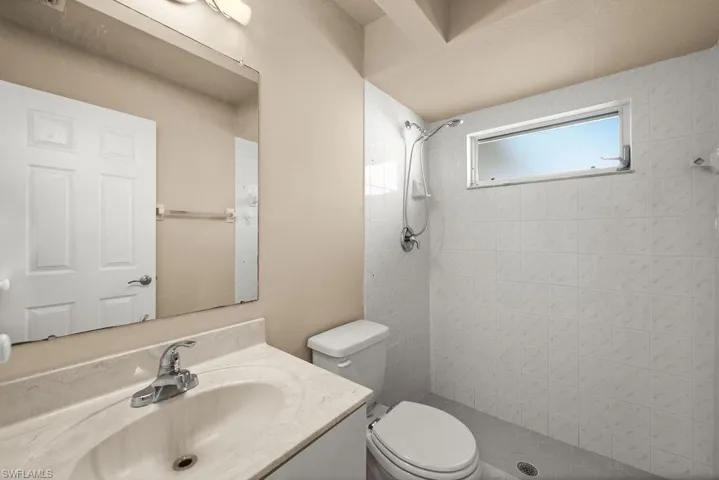 419 SE 23rd  ST, Cape Coral, FL 33990