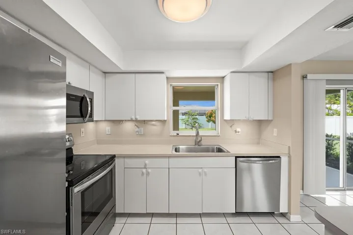 419 SE 23rd  ST, Cape Coral, FL 33990