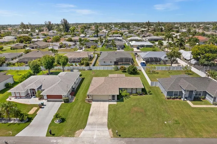 419 SE 23rd  ST, Cape Coral, FL 33990