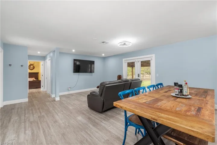 2210  20th NE AVE, Naples, FL 34120