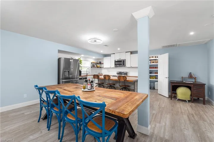 2210  20th NE AVE, Naples, FL 34120